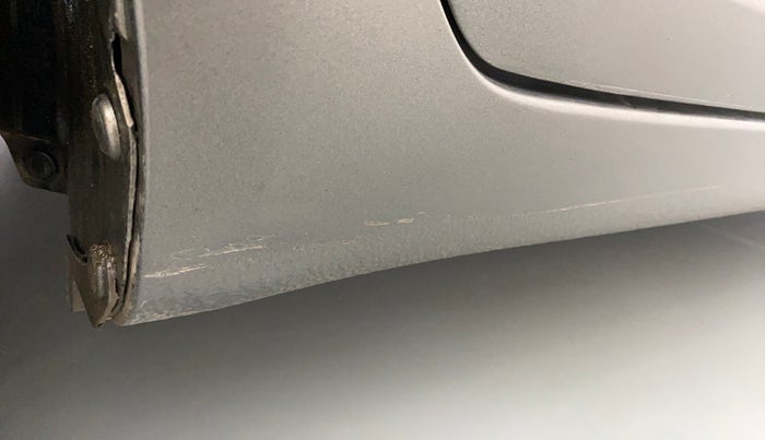 2016 Maruti Swift Dzire ZXI, Petrol, Manual, 39,865 km, Right running board - Slightly dented