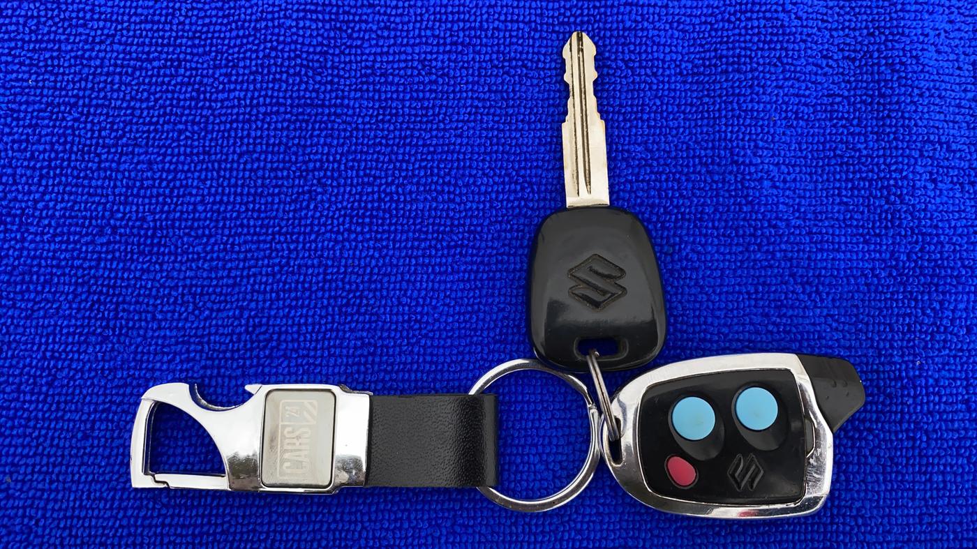 2014 Maruti Alto K10 VXI, Petrol, Manual, 51,012 km, Key Close Up