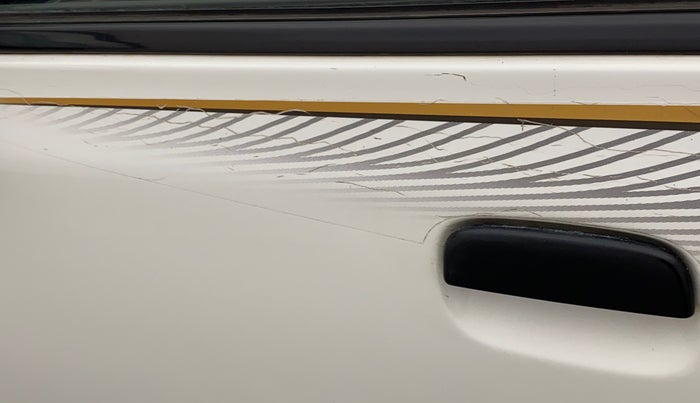 2014 Maruti Alto K10 VXI, Petrol, Manual, 51,012 km, Front passenger door - Minor scratches