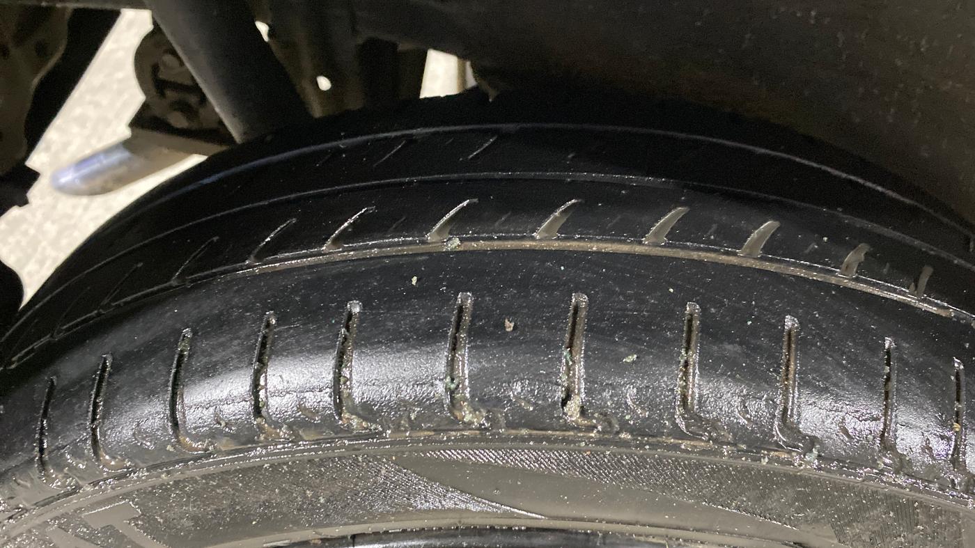 2018 Maruti Wagon R 1.0 VXI, Petrol, Manual, 31,438 km, Right Rear Tyre Tread