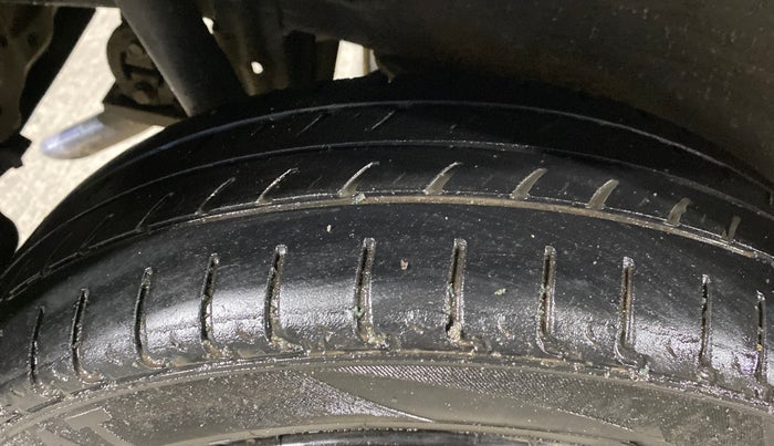2018 Maruti Wagon R 1.0 VXI, Petrol, Manual, 31,396 km, Right Rear Tyre Tread