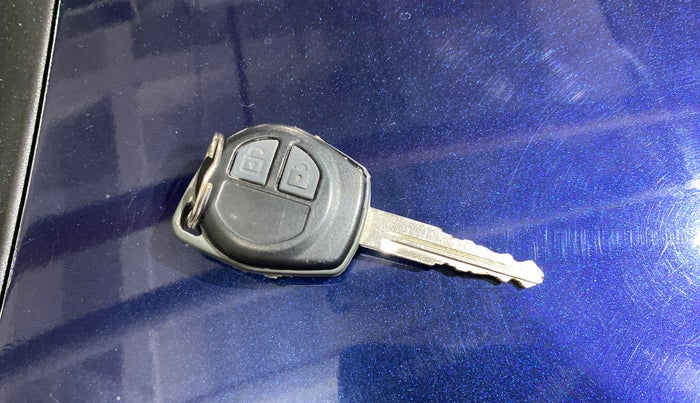 2018 Maruti Wagon R 1.0 VXI, Petrol, Manual, 31,396 km, Key Close Up