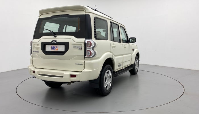 2017 Mahindra Scorpio S6+ INTELL HYBRID, Diesel, Manual, 39,791 km, Right Back Diagonal
