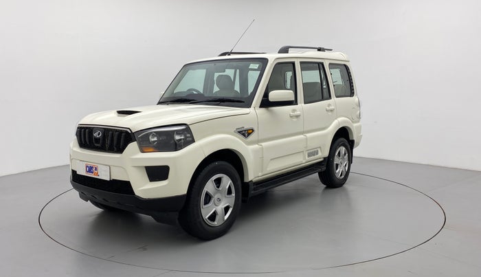 2017 Mahindra Scorpio S6+ INTELL HYBRID, Diesel, Manual, 39,791 km, Left Front Diagonal