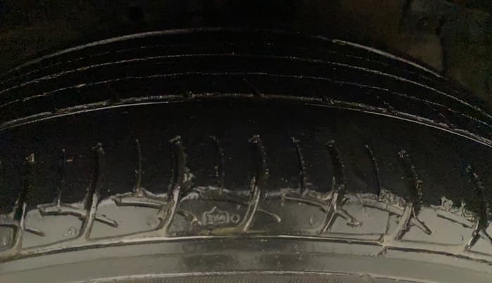 2017 Maruti Swift Dzire ZXI, Petrol, Manual, 36,953 km, Right Front Tyre Tread