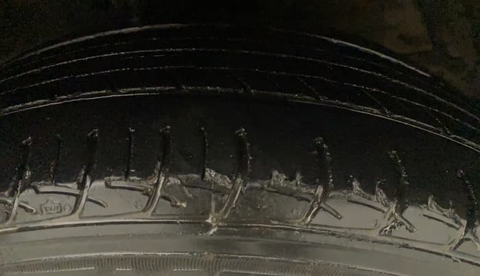 2017 Maruti Swift Dzire ZXI, Petrol, Manual, 36,953 km, Left Front Tyre Tread