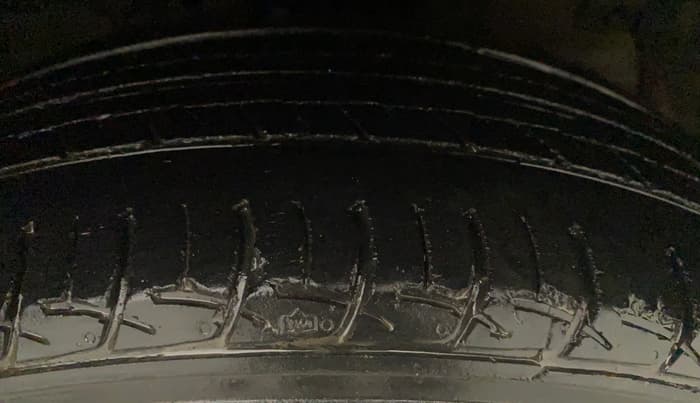 2017 Maruti Swift Dzire ZXI, Petrol, Manual, 36,953 km, Left Rear Tyre Tread
