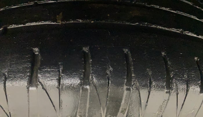 2020 KIA SONET GTX PLUS 1.0 IMT DUAL TONE, Petrol, Manual, 50,236 km, Left Front Tyre Tread