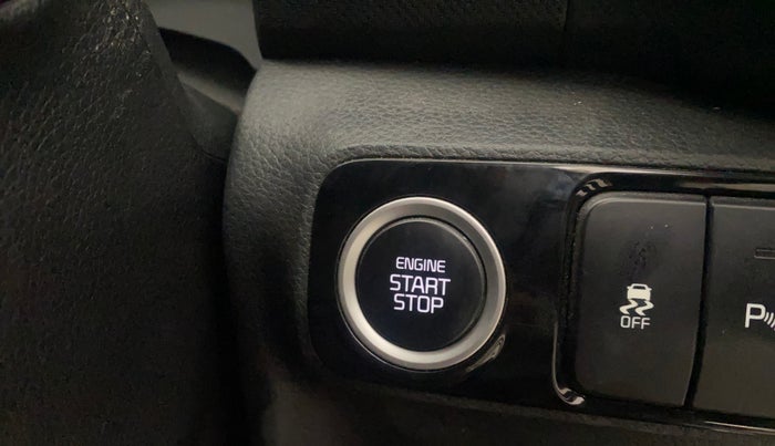 2020 KIA SONET GTX PLUS 1.0 IMT DUAL TONE, Petrol, Manual, 50,236 km, Keyless Start/ Stop Button