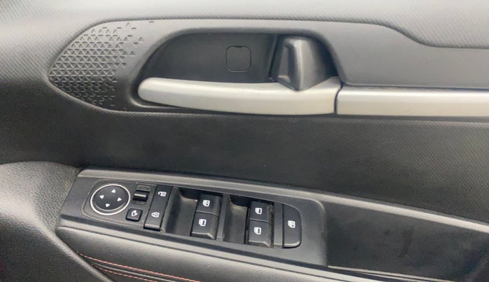 2020 KIA SONET GTX PLUS 1.0 IMT DUAL TONE, Petrol, Manual, 50,236 km, Driver Side Door Panels Control