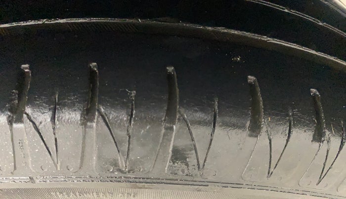 2020 KIA SONET GTX PLUS 1.0 IMT DUAL TONE, Petrol, Manual, 50,236 km, Left Rear Tyre Tread