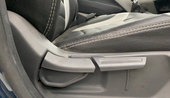 2020 Hyundai GRAND I10 NIOS SPORTZ 1.2 KAPPA VTVT, Petrol, Manual, 51,015 km, Driver Side Adjustment Panel