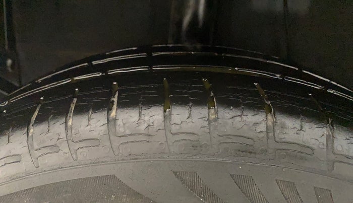 2020 Hyundai GRAND I10 NIOS SPORTZ 1.2 KAPPA VTVT, Petrol, Manual, 51,015 km, Right Rear Tyre Tread