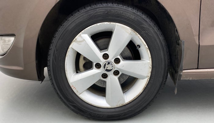 2016 Skoda Rapid 1.5 TDI AT STYLE PLUS, Diesel, Automatic, 59,349 km, Left Front Wheel