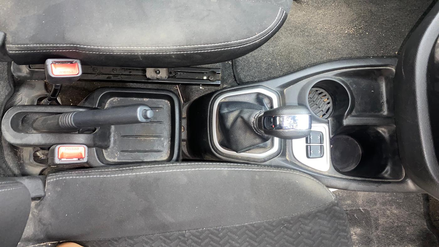 2019 Datsun Redi Go S 1.0 AMT, Petrol, Automatic, 73,038 km, Gear Lever