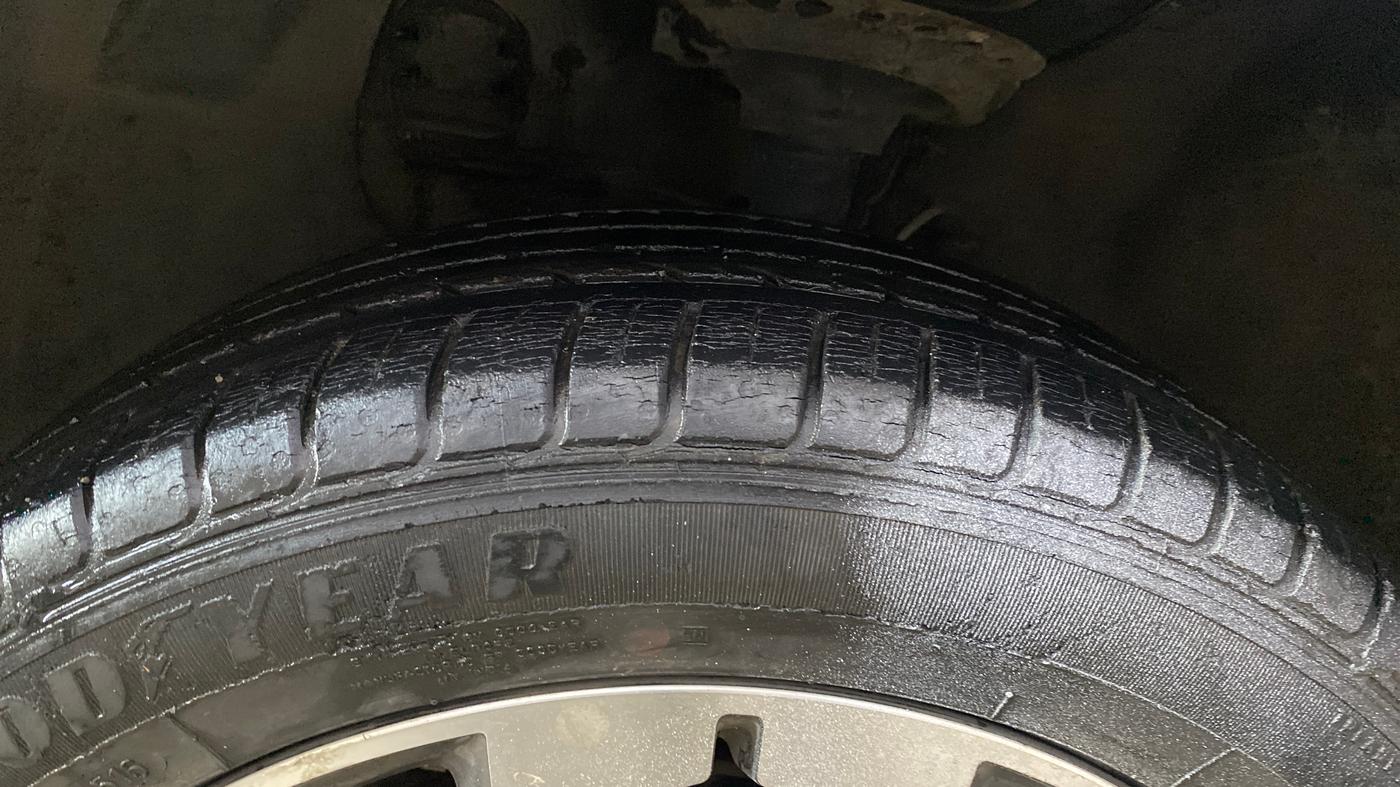2017 Hyundai i20 Active 1.2 S, Petrol, Manual, 31,926 km, Left Front Tyre Tread