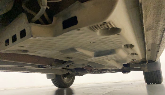 2019 Volkswagen Polo HIGHLINE PLUS 1.0, Petrol, Manual, 39,414 km, Right Side Underbody