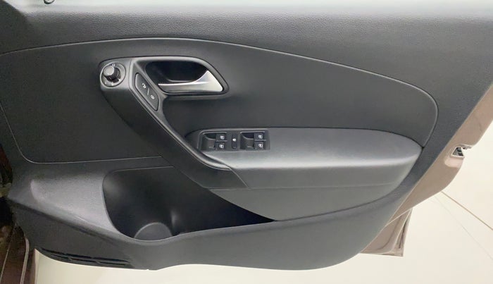 2019 Volkswagen Polo HIGHLINE PLUS 1.0, Petrol, Manual, 39,414 km, Driver Side Door Panels Control