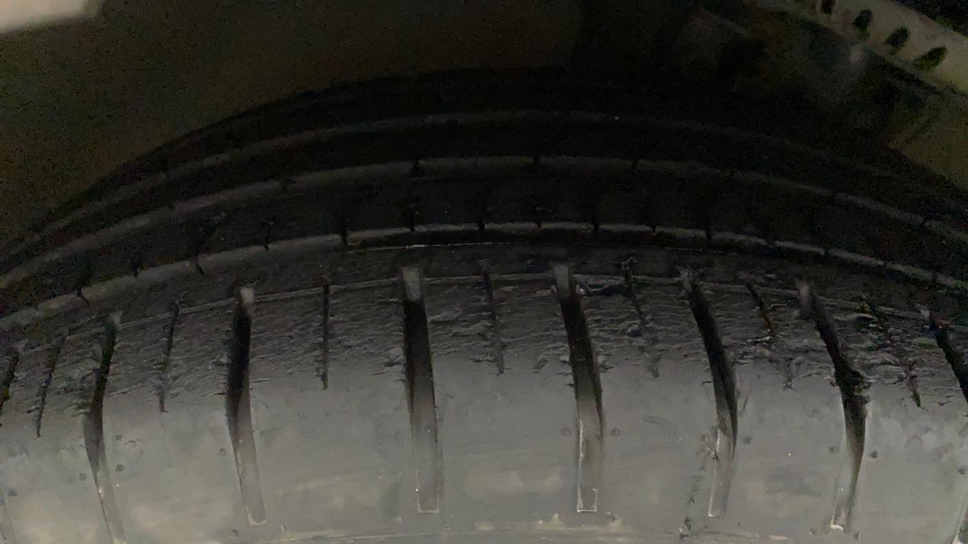 2019 Volkswagen Polo HIGHLINE PLUS 1.0, Petrol, Manual, 39,414 km, Right Front Tyre Tread