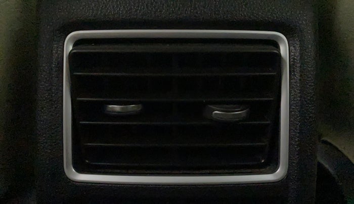 2019 Volkswagen Polo HIGHLINE PLUS 1.0, Petrol, Manual, 39,414 km, Rear AC Vents