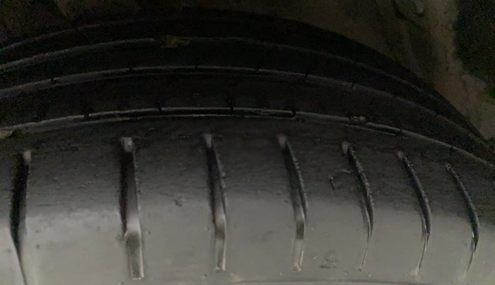 2019 Volkswagen Polo HIGHLINE PLUS 1.0, Petrol, Manual, 39,414 km, Left Rear Tyre Tread