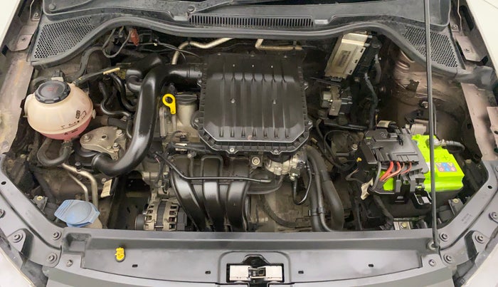 2019 Volkswagen Polo HIGHLINE PLUS 1.0, Petrol, Manual, 39,414 km, Open Bonet