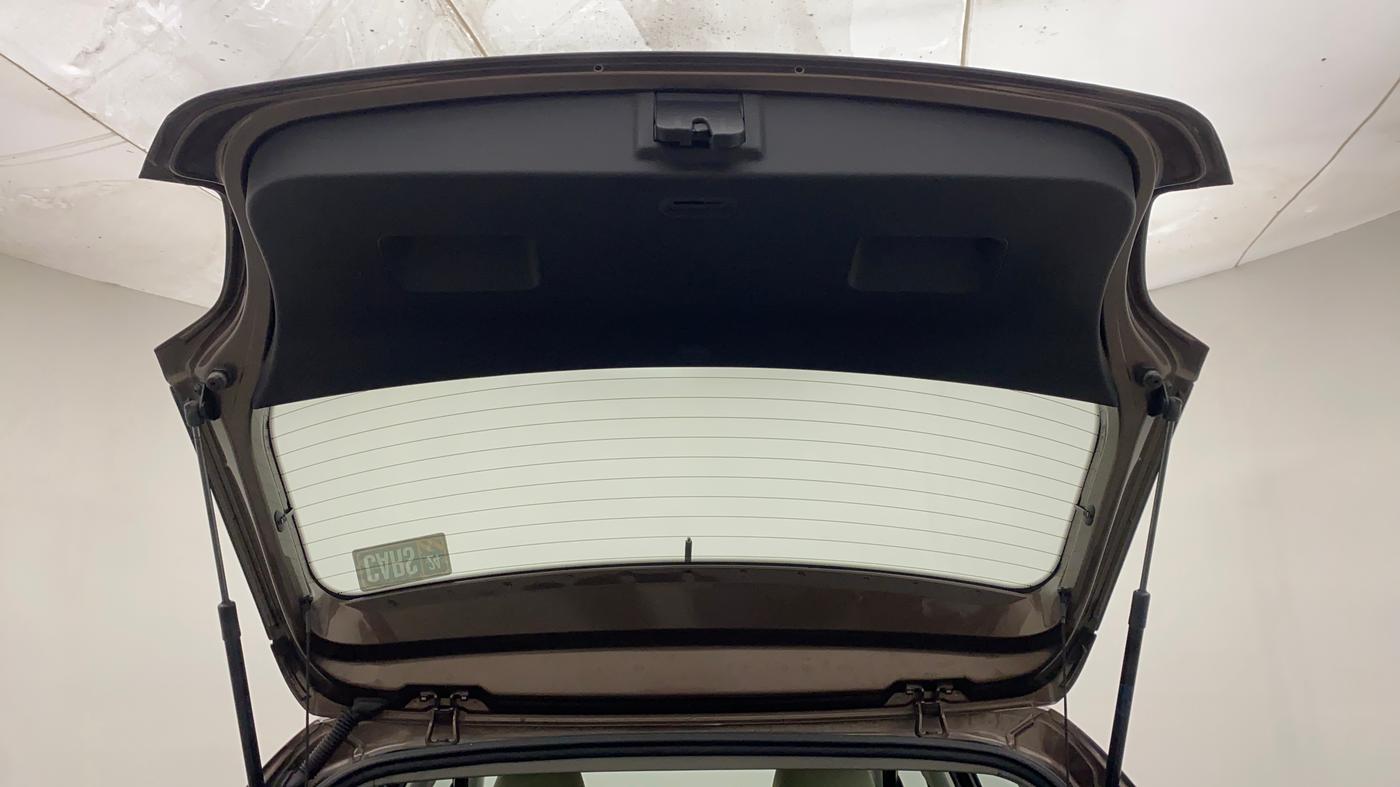 2019 Volkswagen Polo HIGHLINE PLUS 1.0, Petrol, Manual, 39,414 km, Boot Door Open