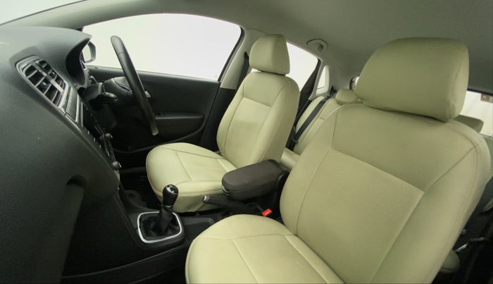 2019 Volkswagen Polo HIGHLINE PLUS 1.0, Petrol, Manual, 39,414 km, Right Side Front Door Cabin