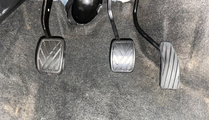 2018 Maruti Wagon R 1.0 VXI, Petrol, Manual, 33,086 km, Pedals