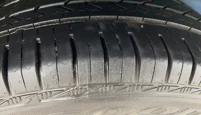 2016 Maruti Celerio ZXI AMT, Petrol, Automatic, 68,530 km, Right Rear Tyre Tread
