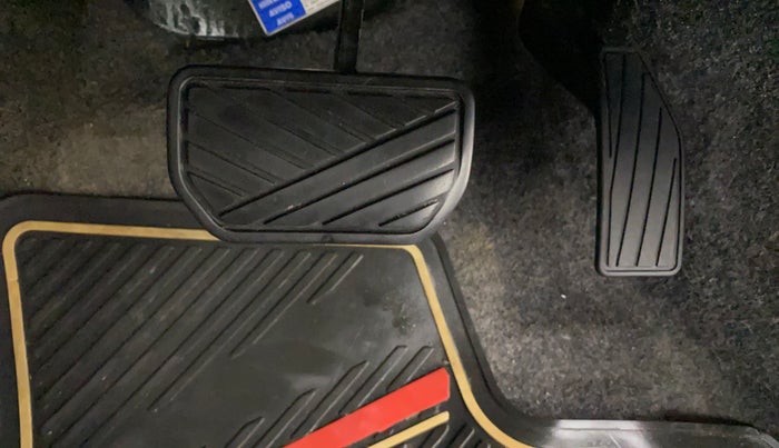 2016 Maruti Celerio ZXI AMT, Petrol, Automatic, 68,530 km, Pedals