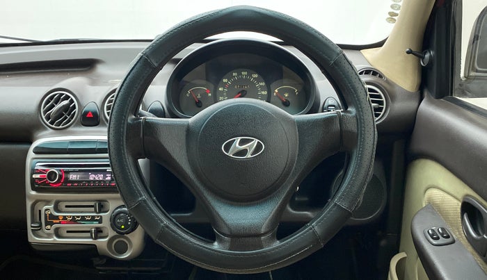 2010 Hyundai Santro Xing GLS, Petrol, Manual, 71,315 km, Steering Wheel Close Up