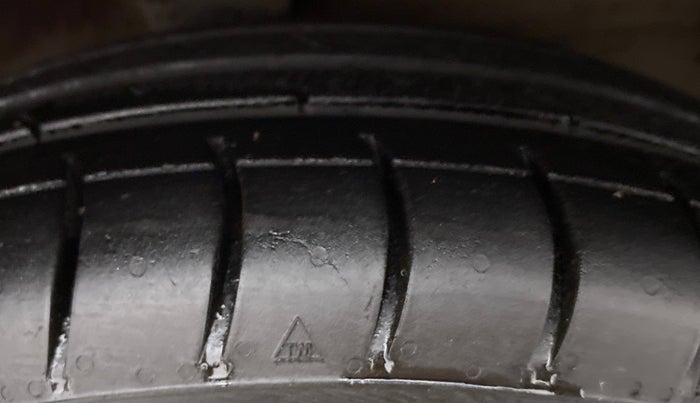 2010 Hyundai Santro Xing GLS, Petrol, Manual, 71,315 km, Right Front Tyre Tread