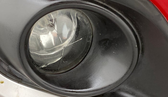2017 Maruti Swift VXI, Petrol, Manual, 67,664 km, Right fog light - Minor damage
