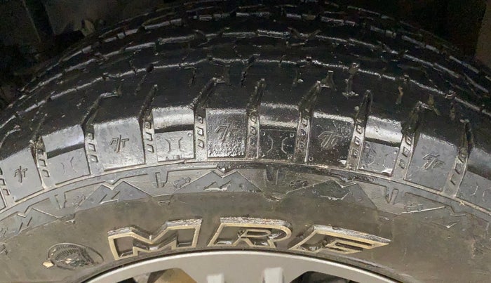 2023 Mahindra Thar LX PETROL HT 4WD AT, Petrol, Automatic, 33,973 km, Left Front Tyre Tread