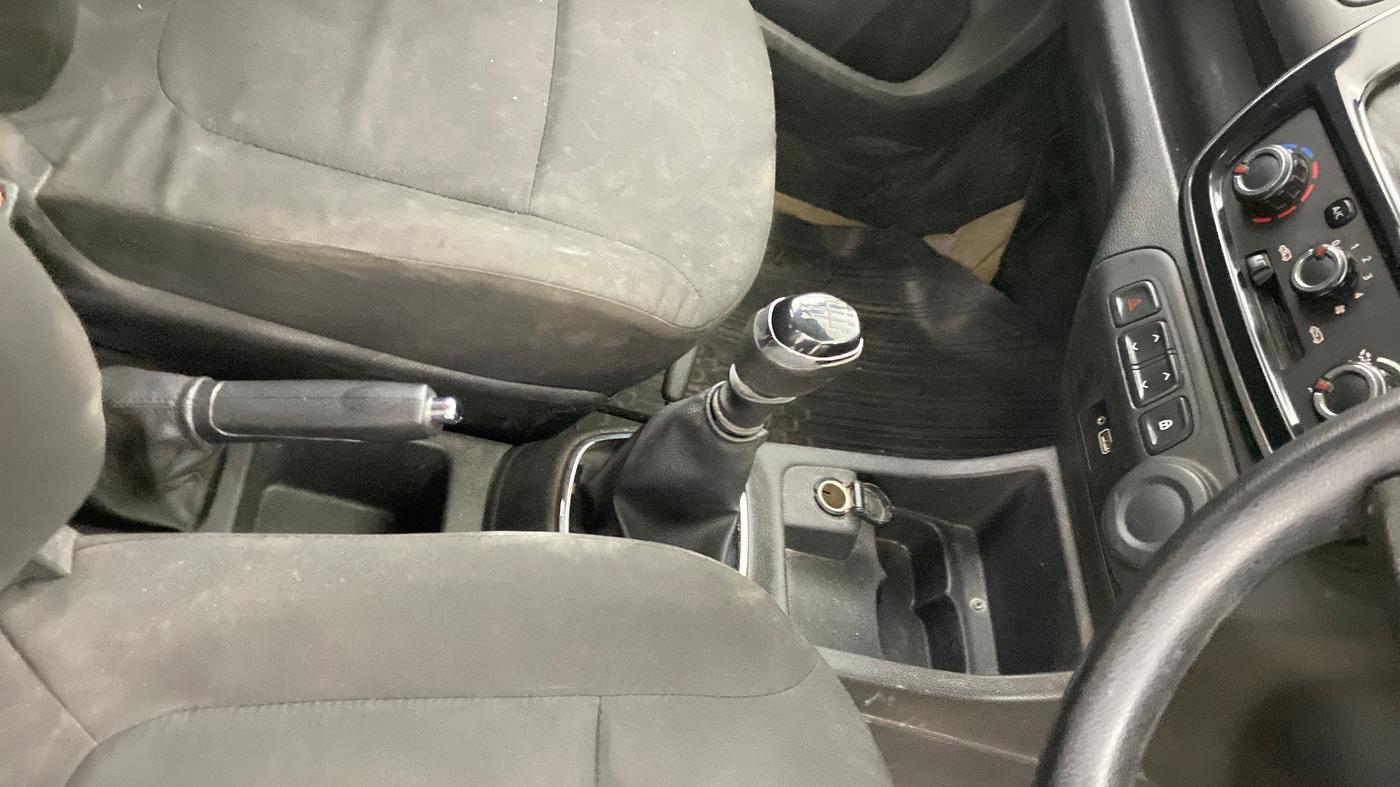2019 Renault Kwid RXT 0.8, Petrol, Manual, 44,233 km, Gear Lever