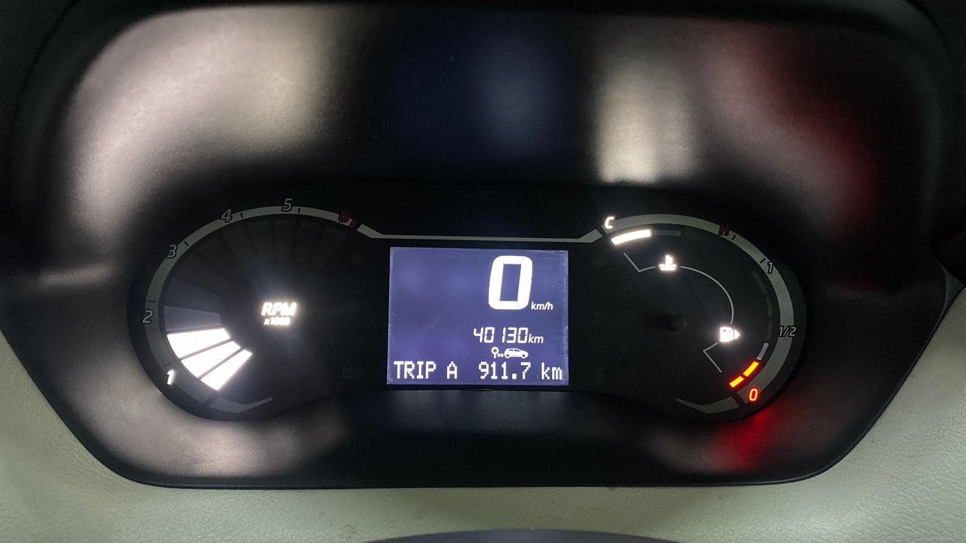 2022 Nissan MAGNITE XV EXECUTIVE, Petrol, Manual, 40,124 km, Odometer Image