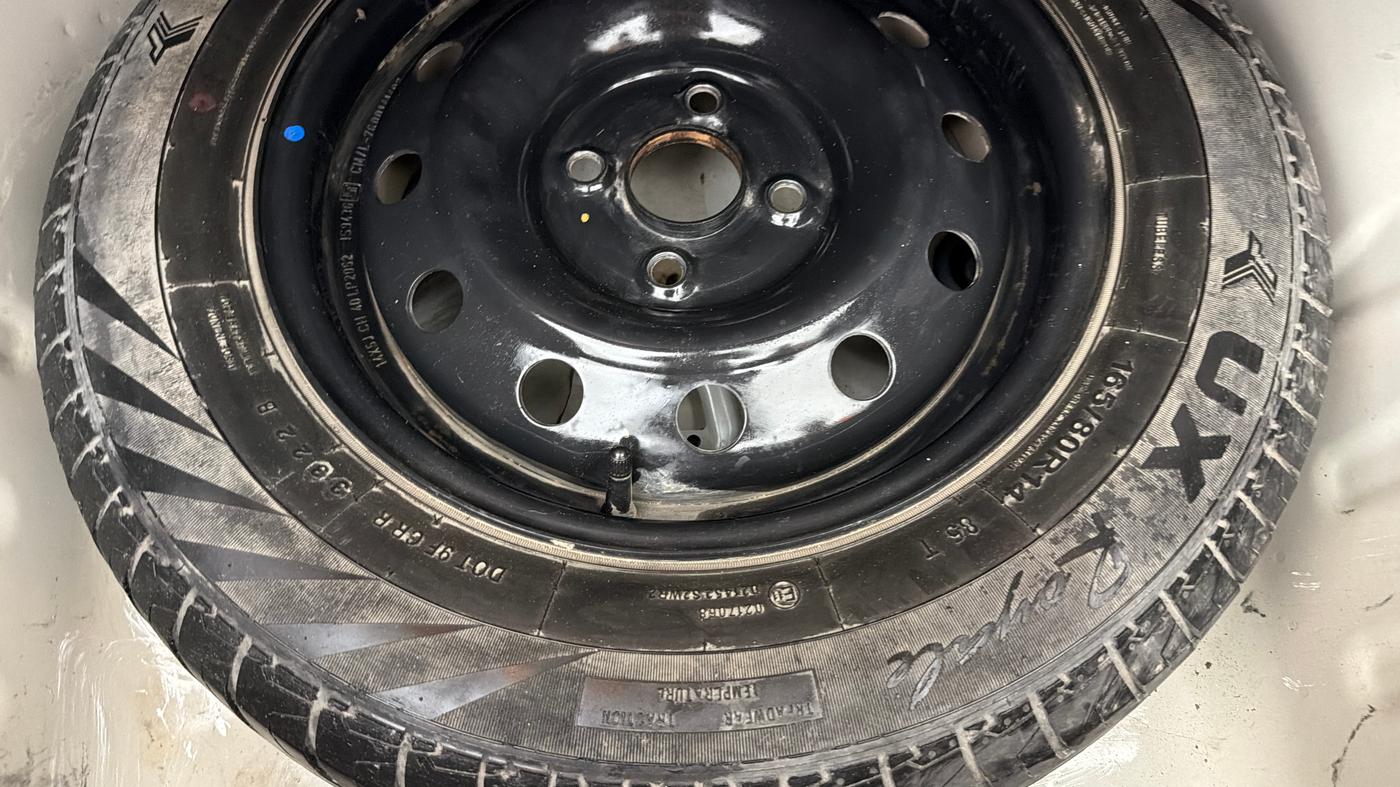 2022 Maruti Dzire VXI CNG, CNG, Manual, 56,329 km, Spare Tyre