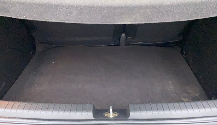 2016 Hyundai Elite i20 ASTA 1.2, Petrol, Manual, 70,261 km, Boot Inside