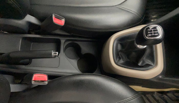 2015 Hyundai Grand i10 SPORTZ 1.2 KAPPA VTVT, Petrol, Manual, 81,574 km, Gear Lever