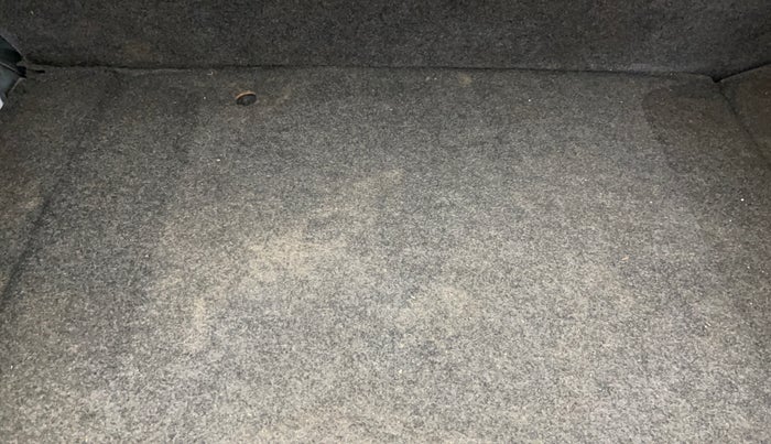 2017 Maruti Alto 800 LXI, Petrol, Manual, 35,960 km, Boot Inside