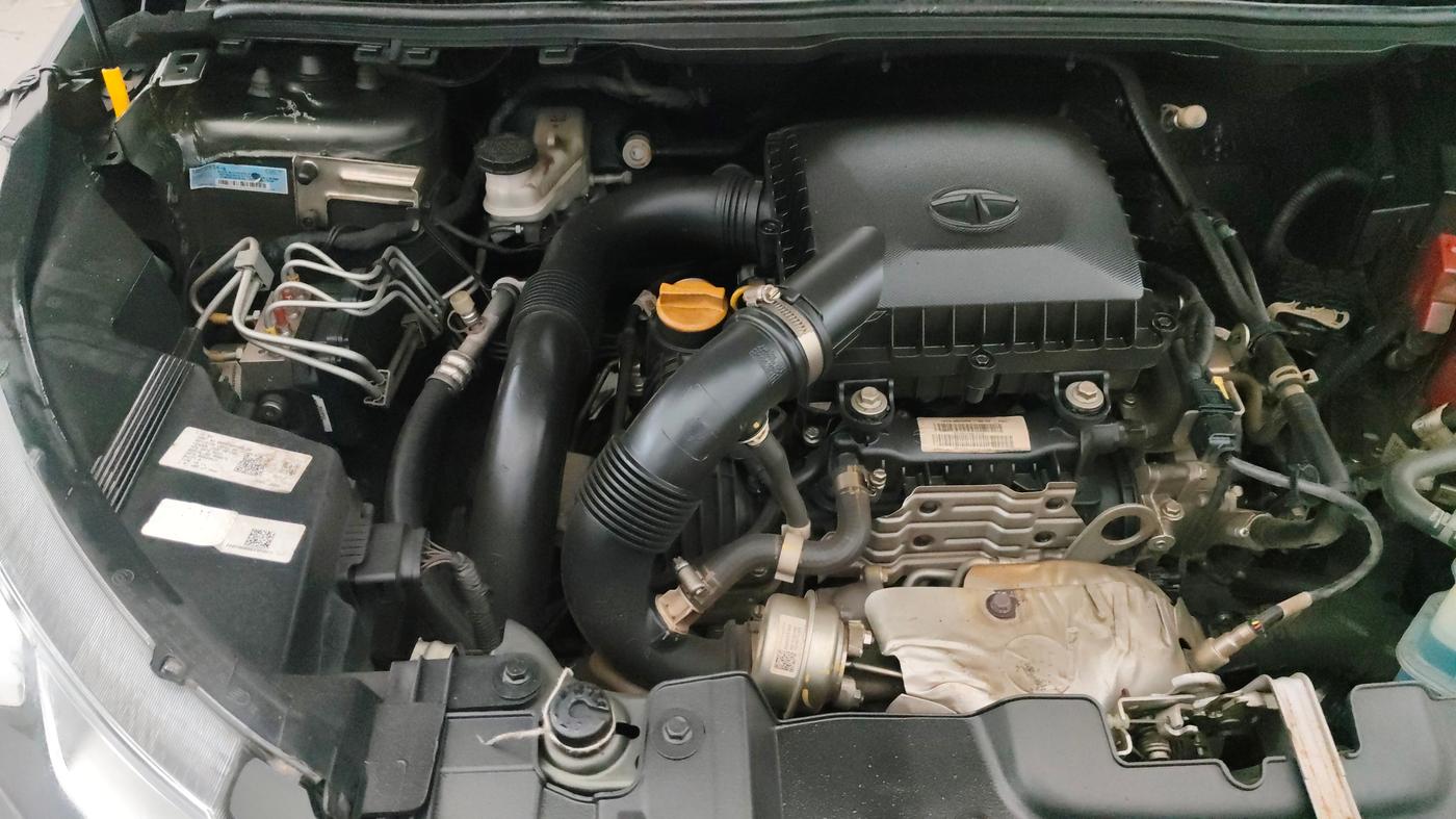 2021 Tata NEXON XZA PLUS (O) PETROL, Petrol, Automatic, 36,178 km, Engine View - Right