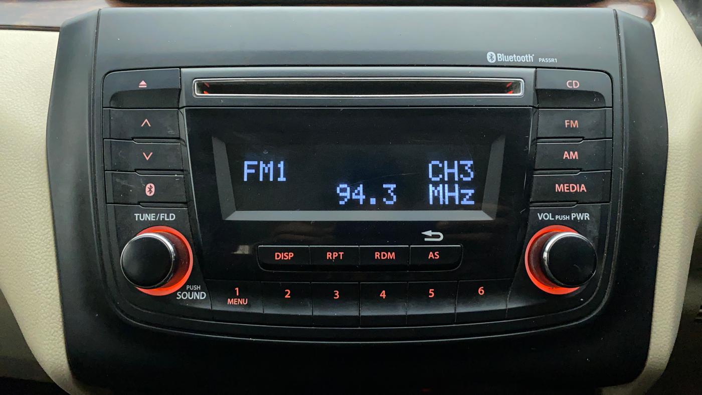 2018 Maruti Dzire VXI, Petrol, Manual, 7,918 km, Infotainment System