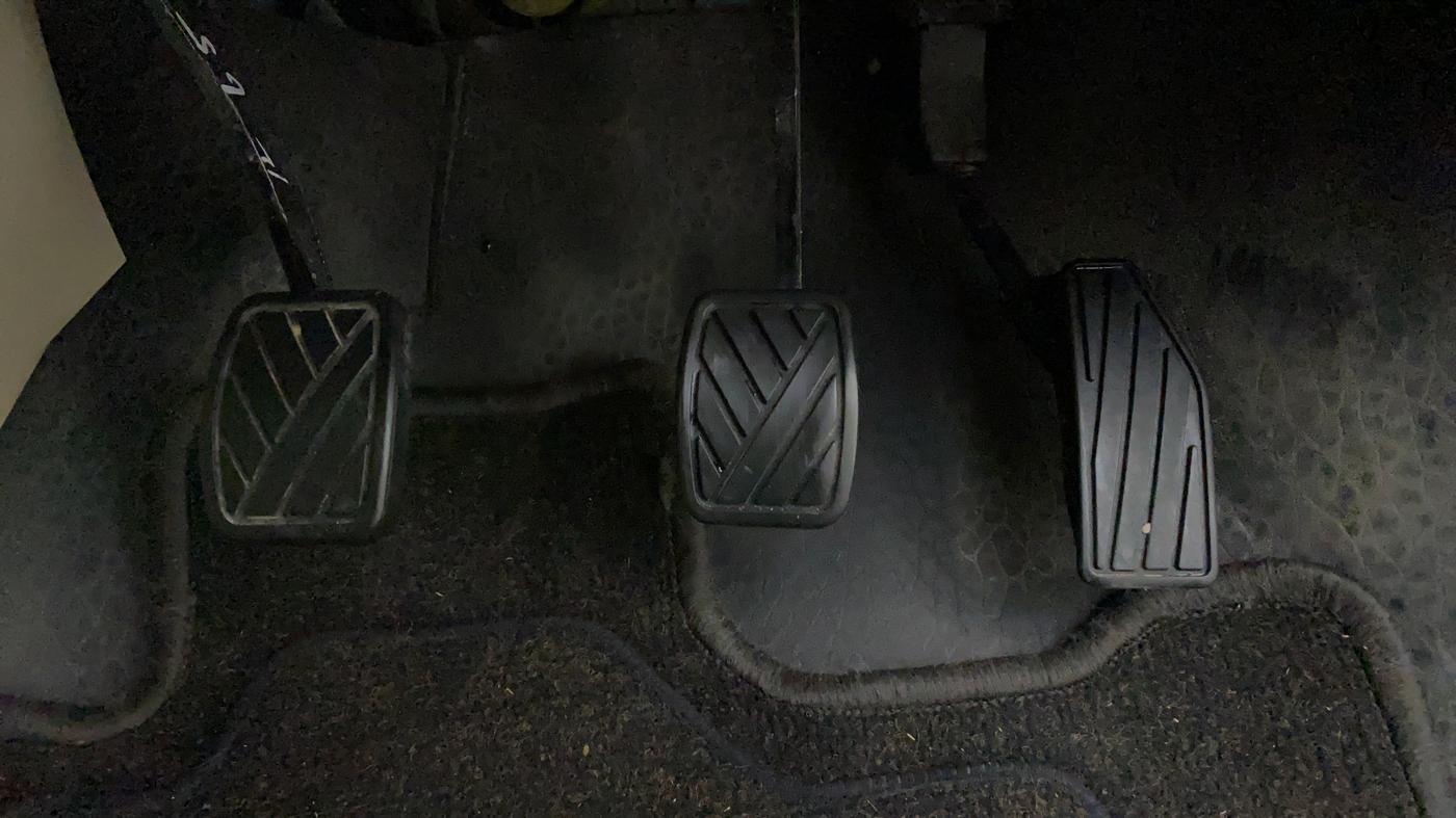 2018 Maruti Dzire VXI, Petrol, Manual, 7,918 km, Pedals
