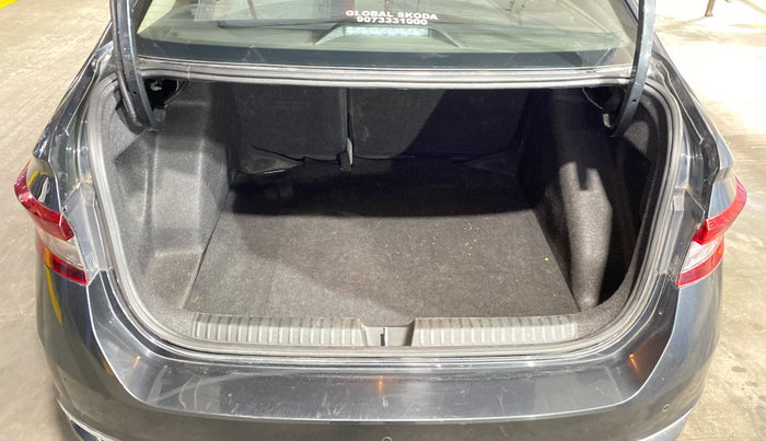 2024 Skoda SLAVIA STYLE 1.0L TSI AT, Petrol, Automatic, 16,234 km, Boot Inside