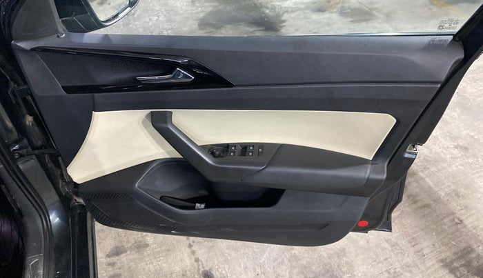 2024 Skoda SLAVIA STYLE 1.0L TSI AT, Petrol, Automatic, 16,234 km, Driver Side Door Panels Control