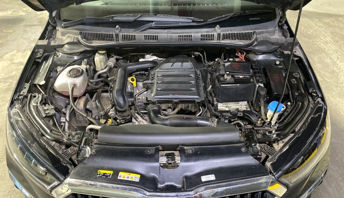 2024 Skoda SLAVIA STYLE 1.0L TSI AT, Petrol, Automatic, 16,234 km, Engine View