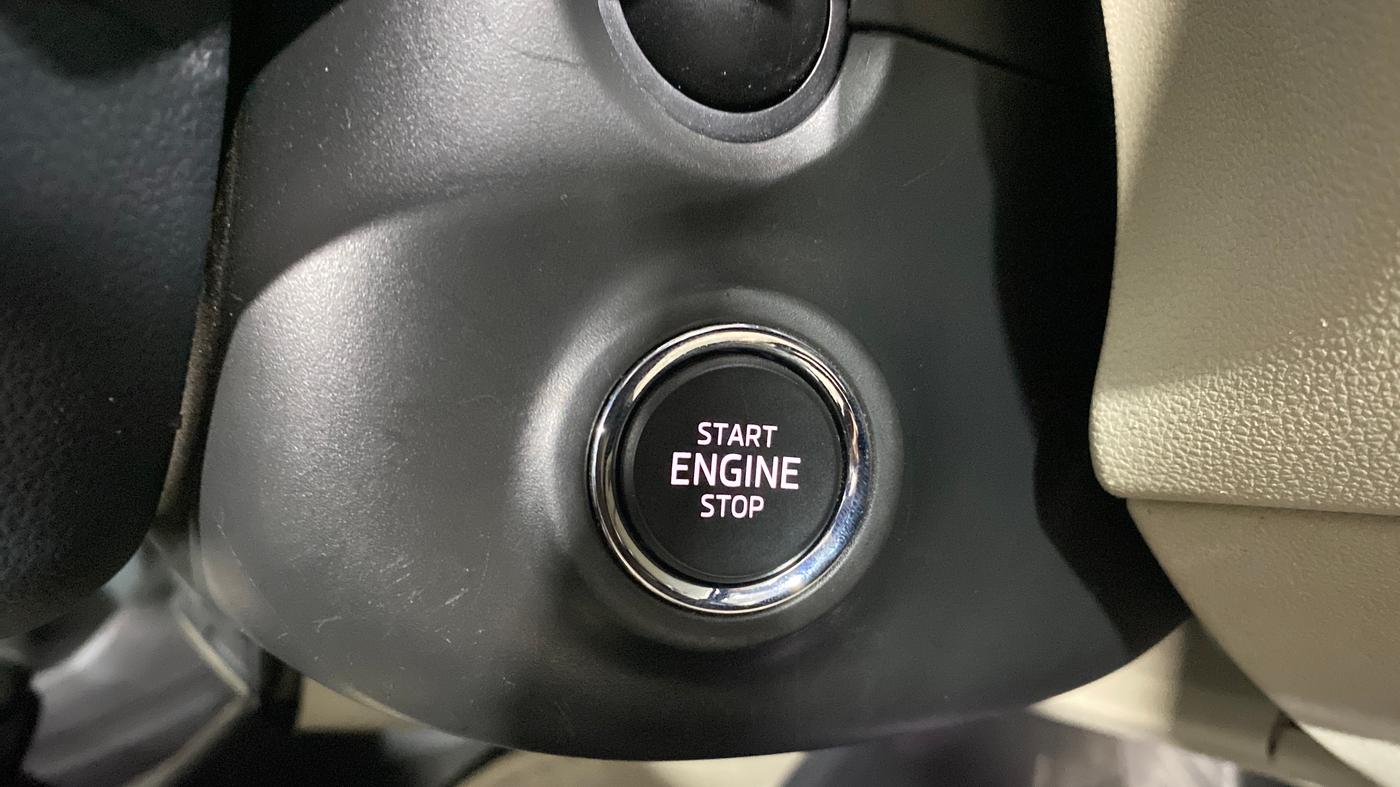 2024 Skoda SLAVIA STYLE 1.0L TSI AT, Petrol, Automatic, 16,234 km, Keyless Start/ Stop Button