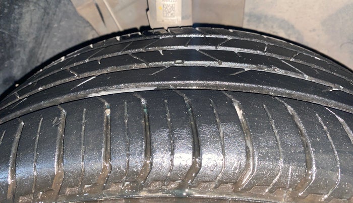 2024 Skoda SLAVIA STYLE 1.0L TSI AT, Petrol, Automatic, 16,234 km, Right Front Tyre Tread