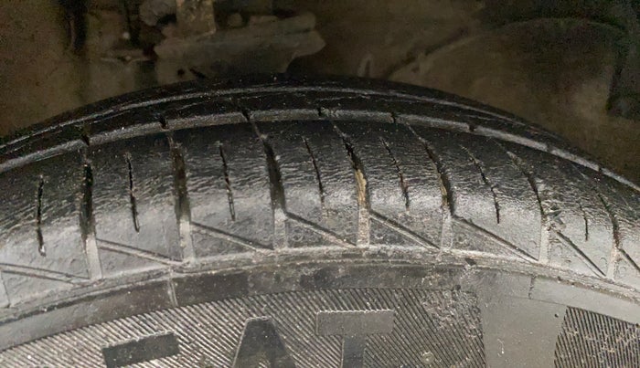 2021 Maruti Alto LXI, Petrol, Manual, 47,697 km, Right Front Tyre Tread